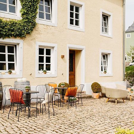 Wein- & Tafelhaus Hotel Trittenheim Bagian luar foto