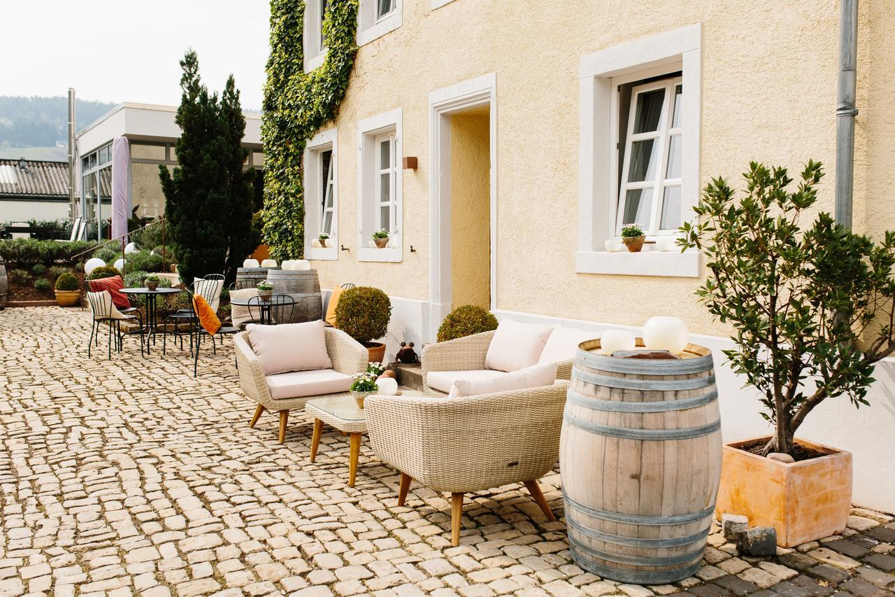 Wein- & Tafelhaus Hotel Trittenheim Bagian luar foto
