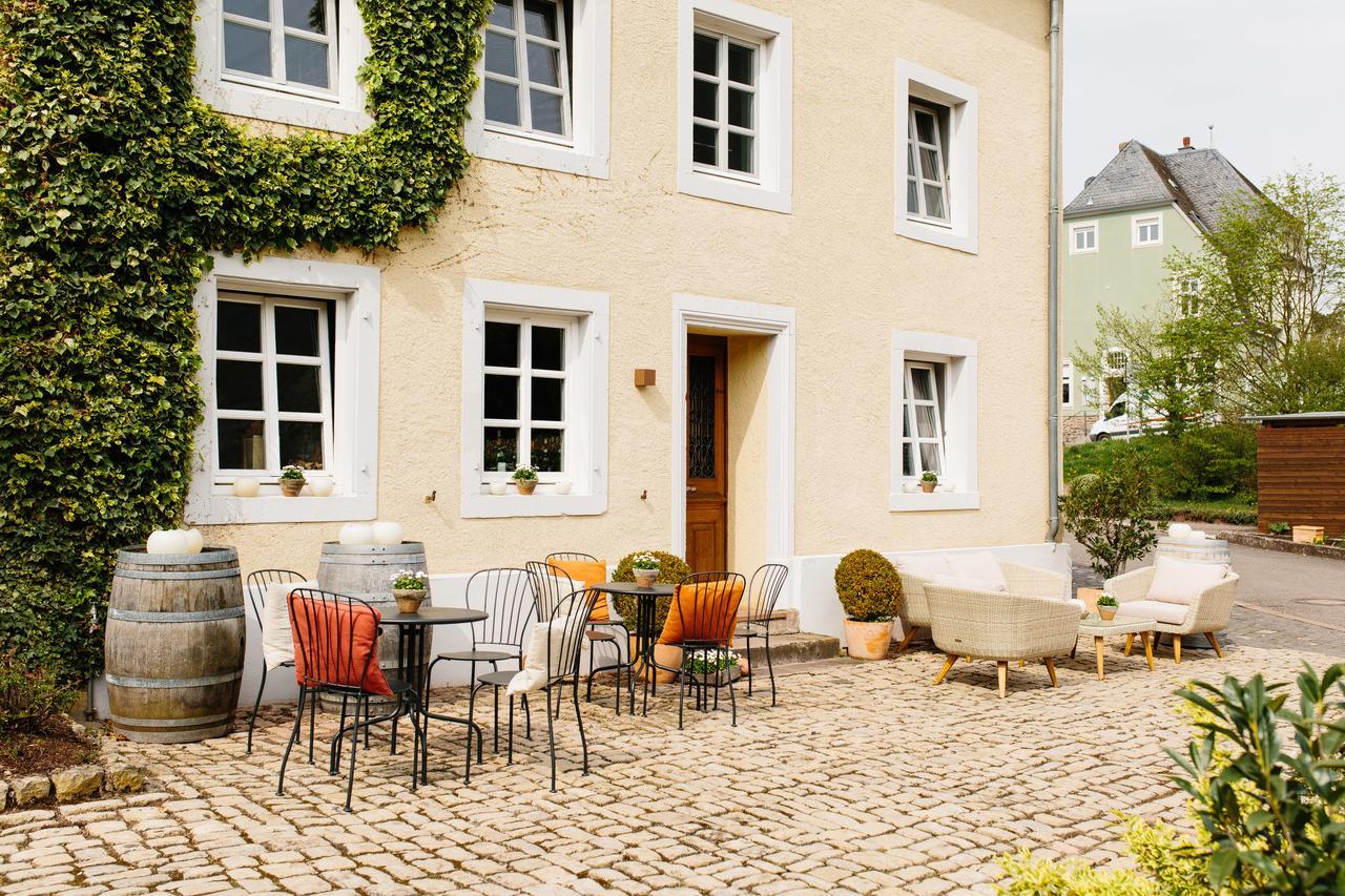 Wein- & Tafelhaus Hotel Trittenheim Bagian luar foto
