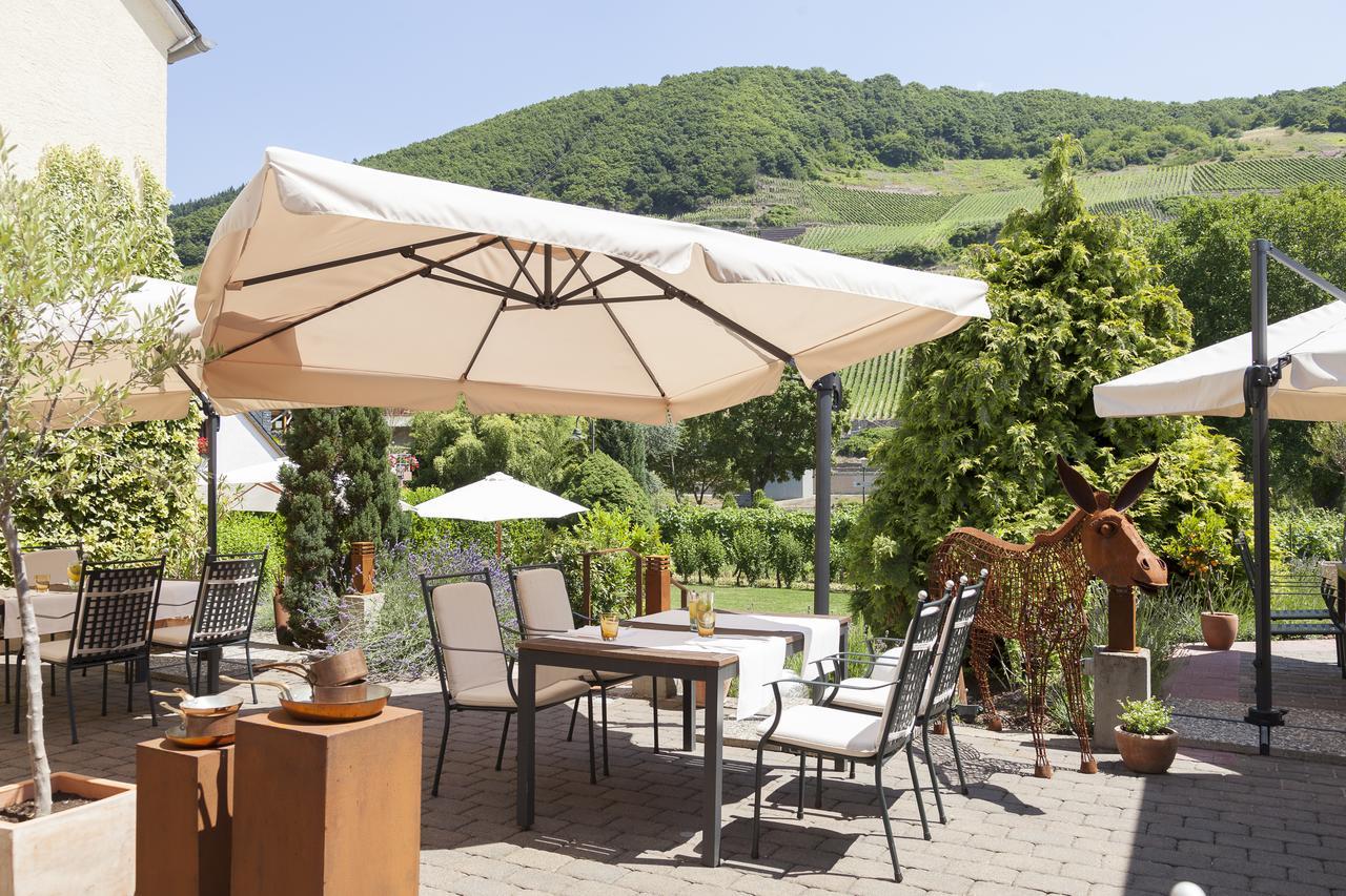 Wein- & Tafelhaus Hotel Trittenheim Bagian luar foto
